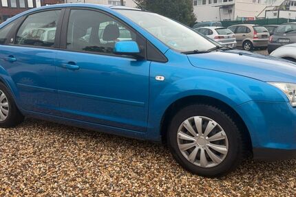 Ford Focus 98.700 km 2.950 &euro; Leverkusen 51371