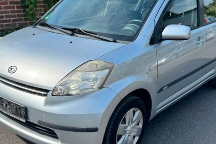 Daihatsu Sirion 150.000 km 2.300 &euro; köln 50739