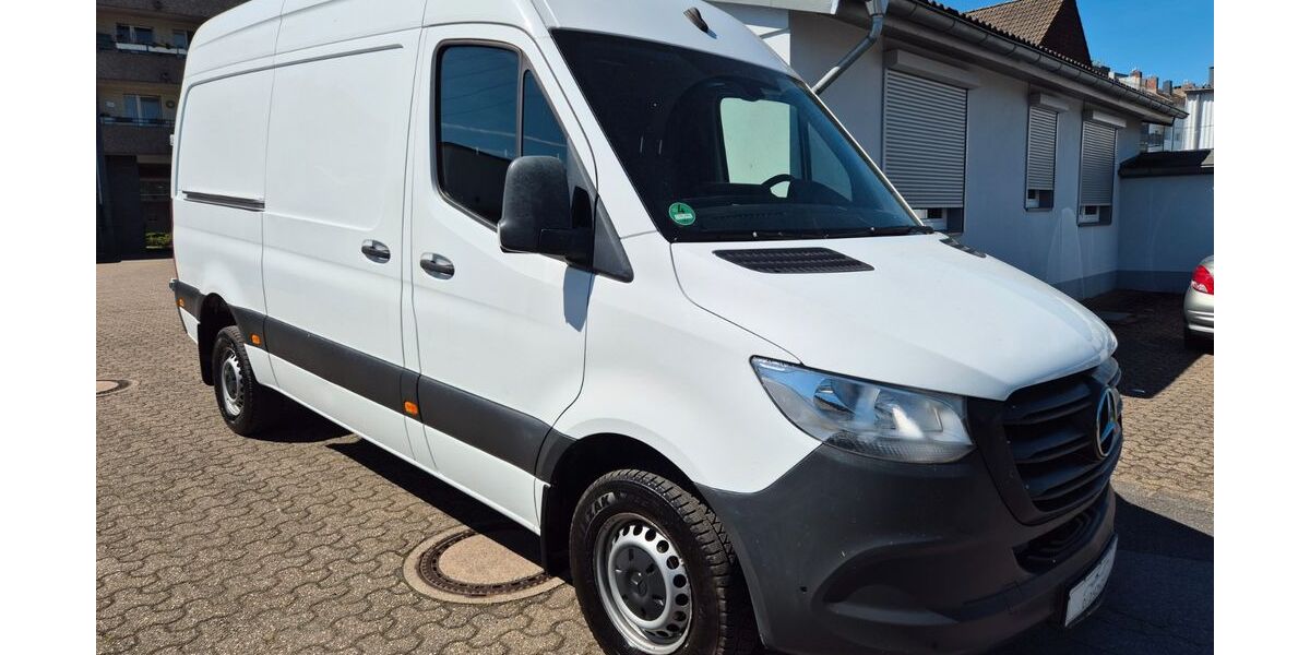 Mercedes-Benz Sprinter 298.000 km 15.690 &euro; Düsseldorf 40591