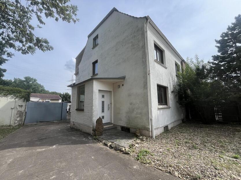 Kernsaniertes EinfamilienhausMFH mit EinliegerWohnung in Grevenbroich zur Miete