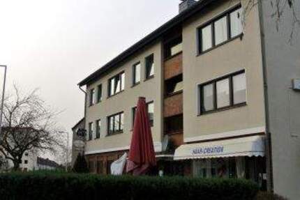 Ortsteil Broich Appartement im renovierten Zustand und Großräumig mit separater Küche