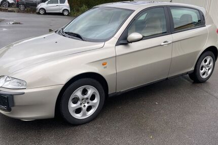 Alfa Romeo 147 41.700 km 6.700 &euro; Remscheid 42855