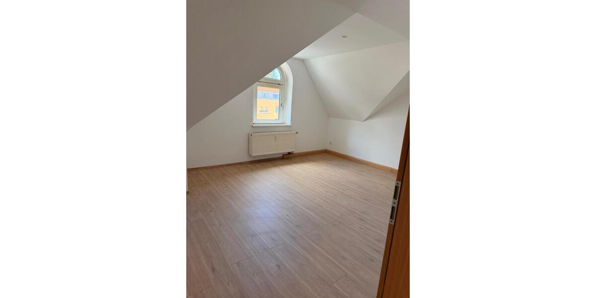 Dachgeschoßwohnung Haan - 3 Zimmer, 65 m&sup2;, 950&euro; | Angebot:25961182