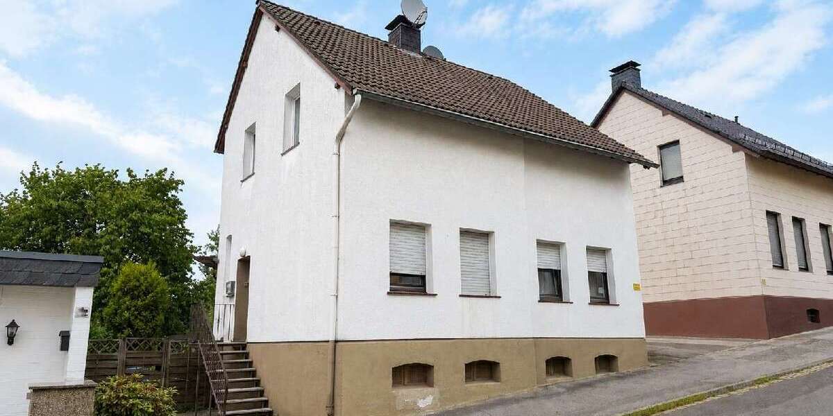 Einfamilienhaus Solingen Wald - 6 Zimmer, 124 m&sup2;, 299.000&euro; | Angebot:26983641