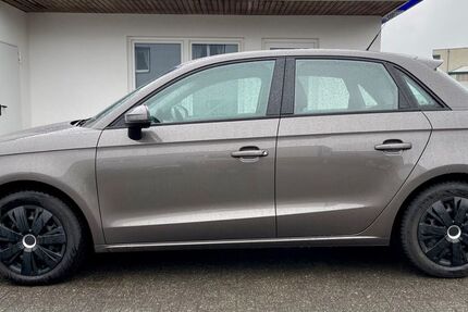 Audi A1 164.000 km 8.900 &euro; Wipperfürth 51688