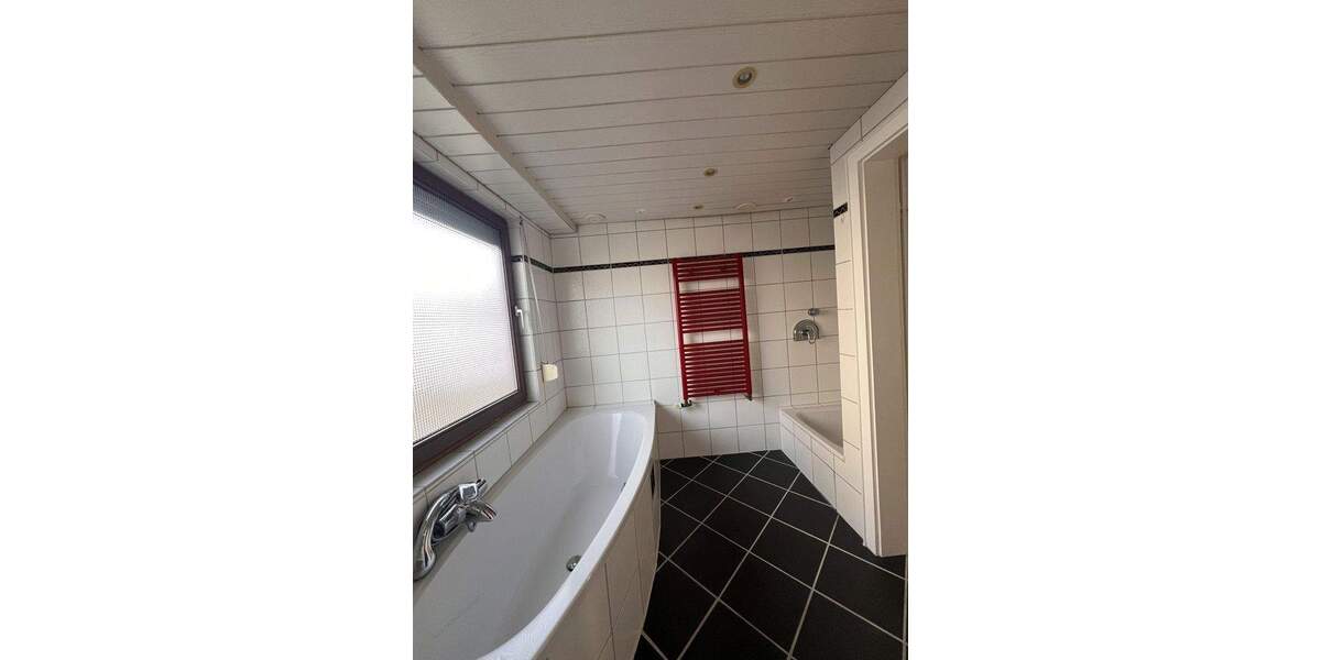 Etagenwohnung Gevelsberg - 3 Zimmer, 95 m&sup2;, 179.000&euro; | Angebot:25711070