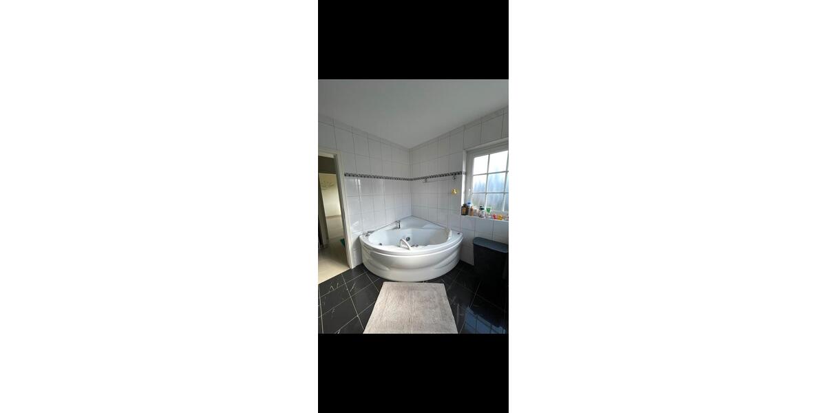 Doppelhaushälfte Pulheim - 5 Zimmer, 150 m&sup2;, 720.000&euro; | Angebot:26033625