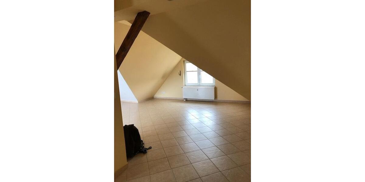 Dachgeschoßwohnung Wuppertal Gemarkung Langerfeld - 2 Zimmer, 95 m&sup2;, 1.030&euro; | Angebot:24359796