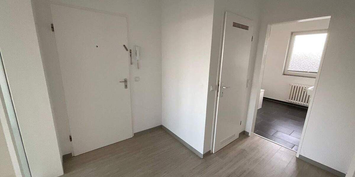 Etagenwohnung Remscheid Süd - 2 Zimmer, 64 m&sup2;, 549&euro; | Angebot:24784155