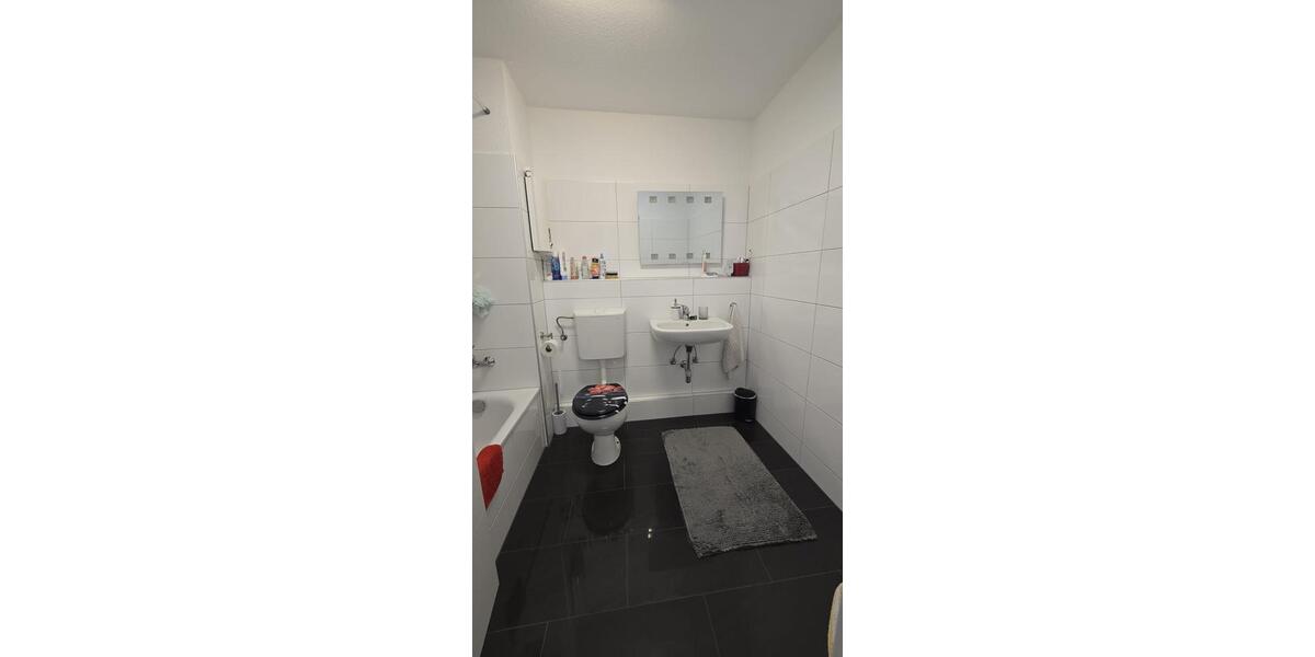 Dachgeschoßwohnung Solingen Ohligs - 2 Zimmer, 57 m&sup2;, 160.000&euro; | Angebot:26877057