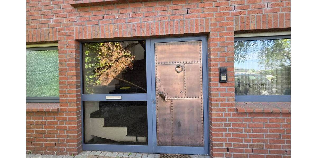 Mehrfamilienhaus, Wohnhaus Velbert Mitte - 6 Zimmer, 230 m&sup2;, 490.000&euro; | Angebot:23944327