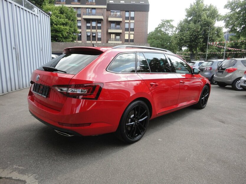 Skoda Superb Sportline4x4 Navi PanoSdach BiXenon Leder 122.000 km 18.900 € Neuss 41462