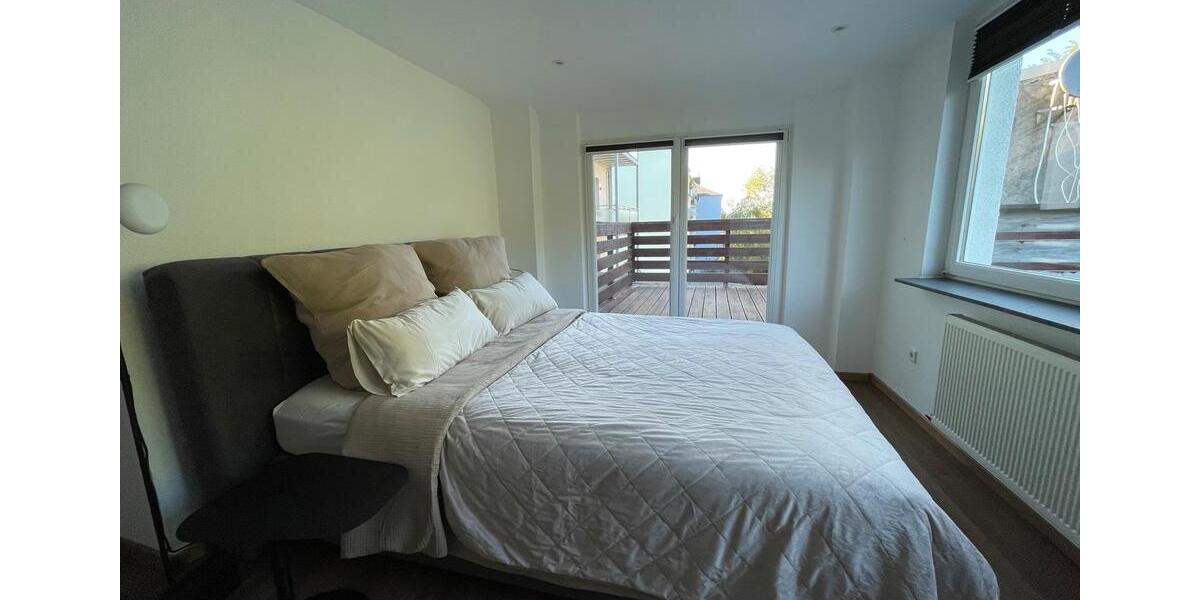 Erdgeschoßwohnung Wuppertal Arrenberg - 2.5 Zimmer, 72 m&sup2;, 1.250&euro; | Angebot:27626213