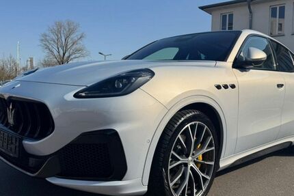 Maserati Grecale 61.800 km 65.980 &euro; Köln 50829