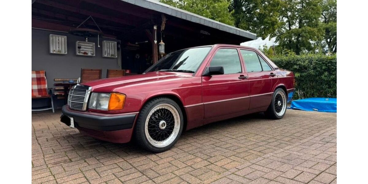 Mercedes-Benz 190 165.000 km 3.699 &euro; Leichlingen 42799