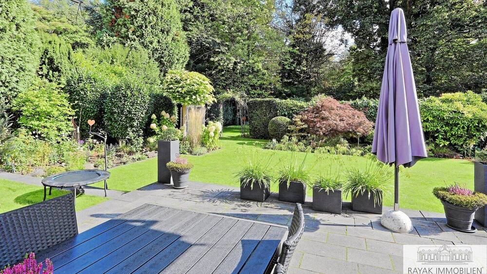 Einfamilienhaus Düsseldorf Hassels Hassels - 1 Zimmer, 266 m&sup2;, 849.000&euro; | Angebot:26018439