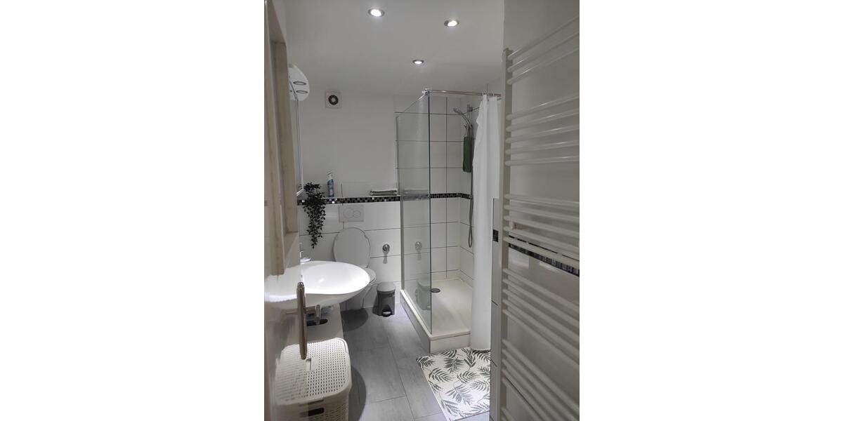 Etagenwohnung Hilden Forstbach - 2 Zimmer, 55 m&sup2;, 1.000&euro; | Angebot:25145474