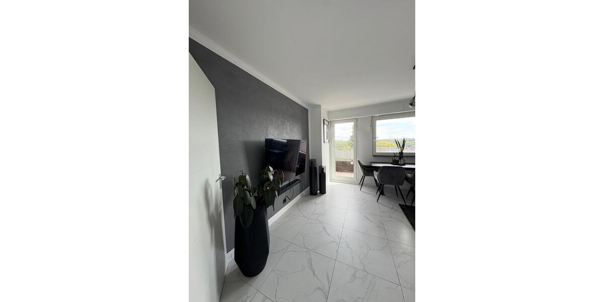 Dachgeschoßwohnung Wuppertal Gemarkung Ronsdorf - 3 Zimmer, 63 m&sup2;, 600&euro; | Angebot:27600482