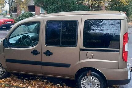 Fiat Doblo 162.417 km 3.499 &euro; Düsseldorf 40599