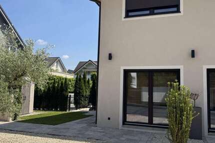 Haus zum Kaufen in Rösrath 998.000 € 230 m²