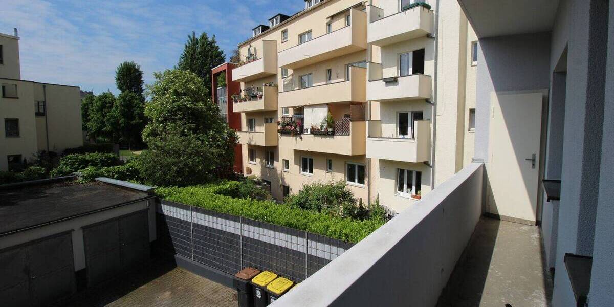 Etagenwohnung Düsseldorf Oberbilk - 2 Zimmer, 62 m&sup2;, 868&euro; | Angebot:26583181