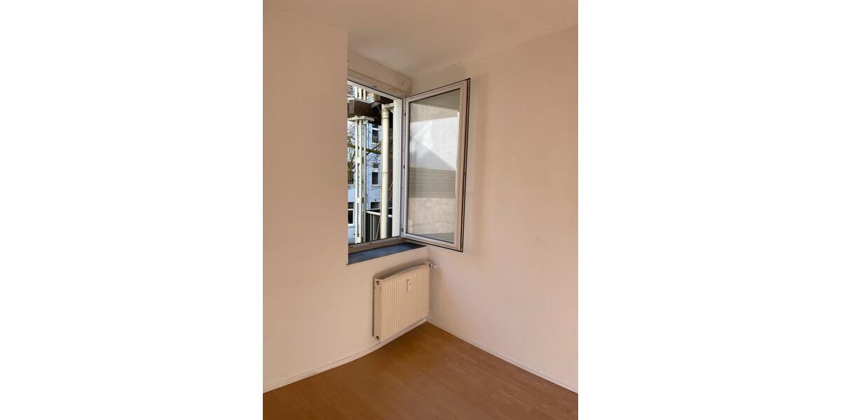 Etagenwohnung Solingen Central - 2 Zimmer, 63 m&sup2;, 600&euro; | Angebot:24801786