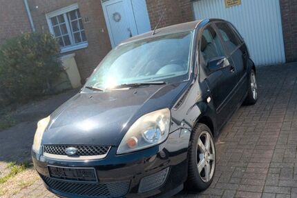 Ford Fiesta 74.700 km 1.900 &euro; Neuss 41470