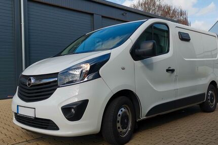 Opel Vivaro 135.000 km 9.999 &euro; haan 42781