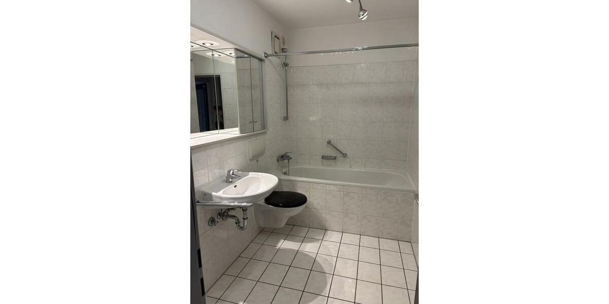 Erdgeschoßwohnung Düsseldorf Stadtbezirk 7 - 2.5 Zimmer, 52 m&sup2;, 660&euro; | Angebot:24757748