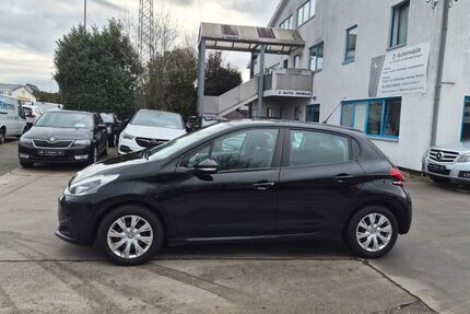 Peugeot 208 189.021 km 3.900 &euro; Hilden 40721