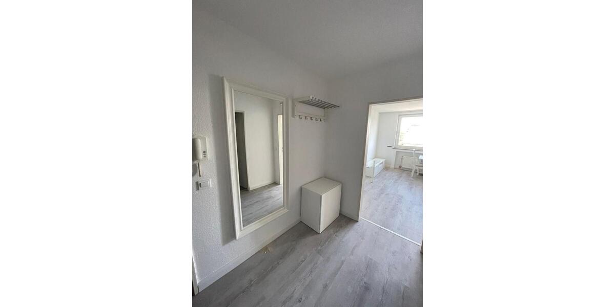 Etagenwohnung Düsseldorf Oberbilk - 1 Zimmer, 34 m&sup2;, 990&euro; | Angebot:24789157