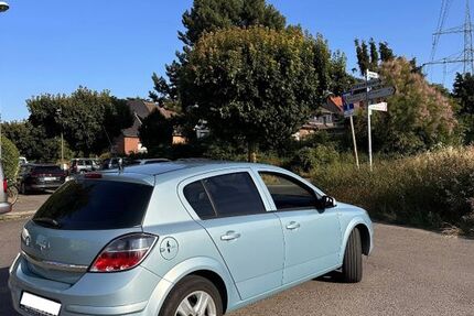 Opel Astra 118.898 km 2.900 &euro; Köln 50676