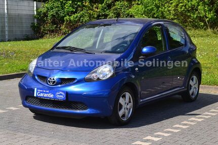 Toyota Aygo (X) 125.000 km 2.490 &euro; Solingen 42659