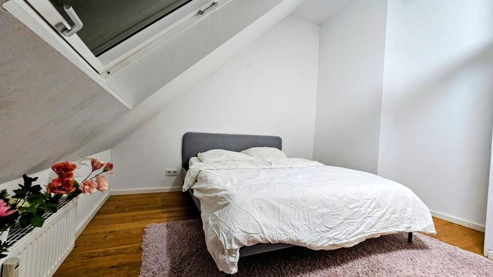 Maisonettenwohnung Düsseldorf Stadtmitte - 4 Zimmer, 110 m&sup2;, 3.190&euro; | Angebot:27605552