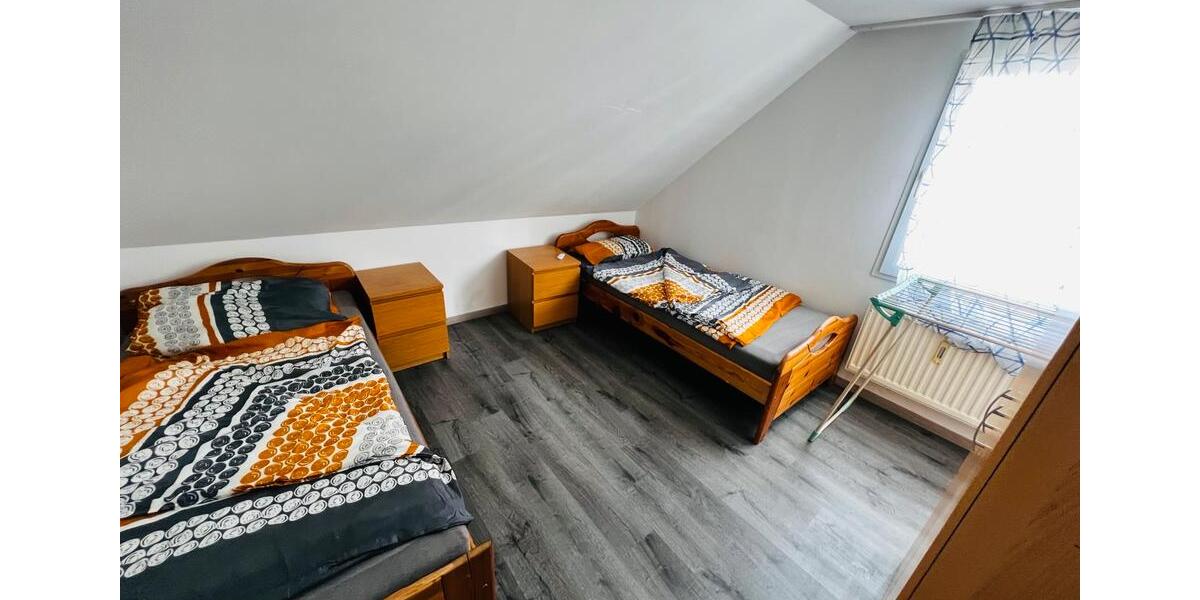 Etagenwohnung Remscheid Reinshagen - 1 Zimmer, 12 m&sup2;, 550&euro; | Angebot:26190203