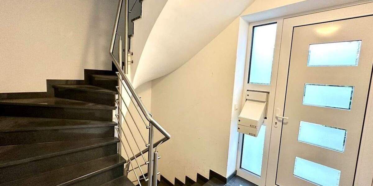 Einfamilienhaus Neuss Stadionviertel - 7 Zimmer, 255 m&sup2;, 998.000&euro; | Angebot:23852464
