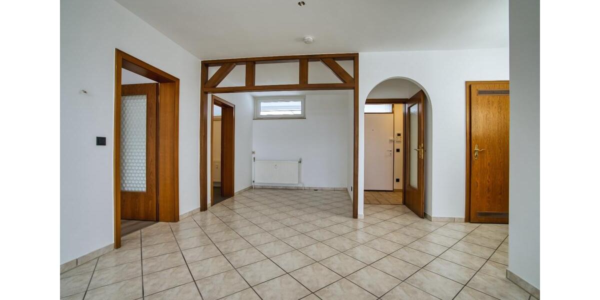 Etagenwohnung Leverkusen Bürrig - 3 Zimmer, 98 m&sup2;, 1.290&euro; | Angebot:25484213