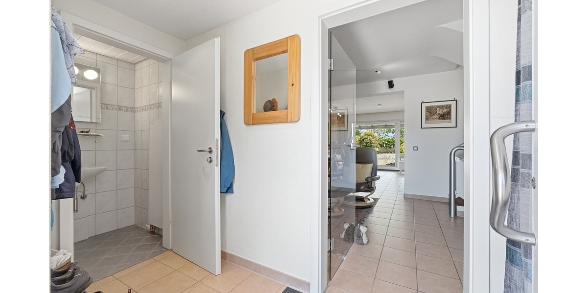 Modernisiert & energieeffizient! 161 m² Wohnkomfort mit Wärmepumpe, PV-Anlage in einer Sackgasse. - Reihenmittelhaus Pulheim | Angebot:27212381