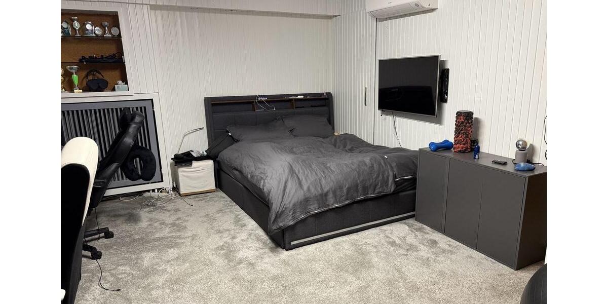 UNTERBACH: Wunderschönes, vollklimatisiertes 7-Raum Reihenendhaus 7 zimmer