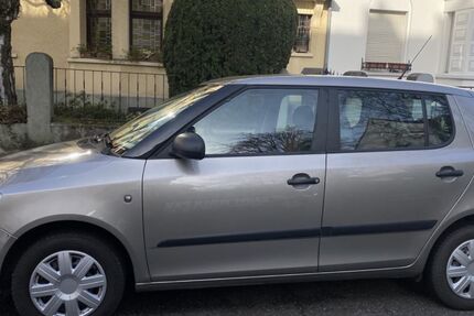 Skoda Fabia 145.500 km 2.500 &euro; Köln 50823