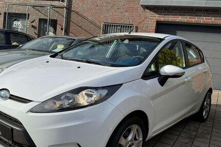 Ford Fiesta 158.000 km 3.750 &euro; Solingen 42651
