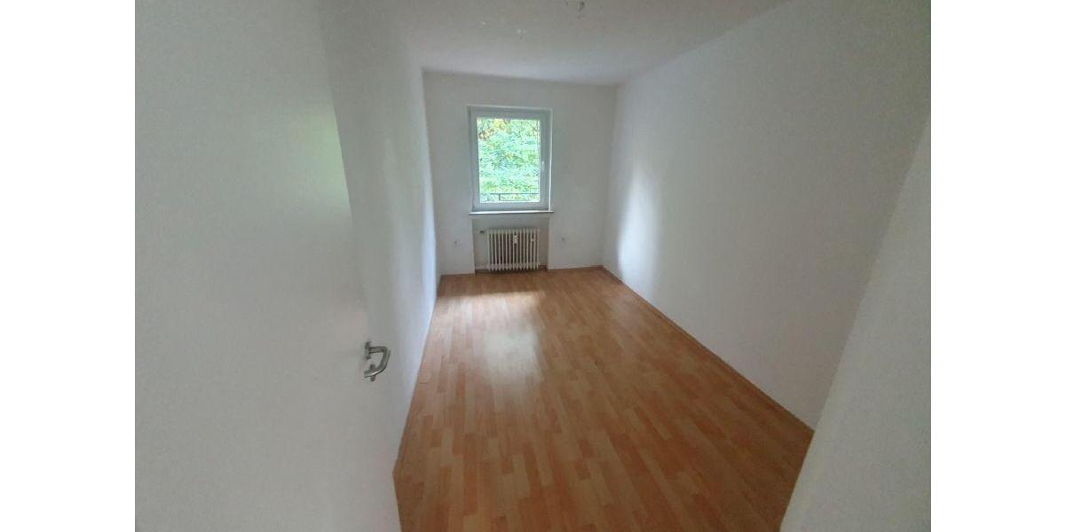 Etagenwohnung Remscheid Lüttringhausen - 4 Zimmer, 84 m&sup2;, 584&euro; | Angebot:23619680