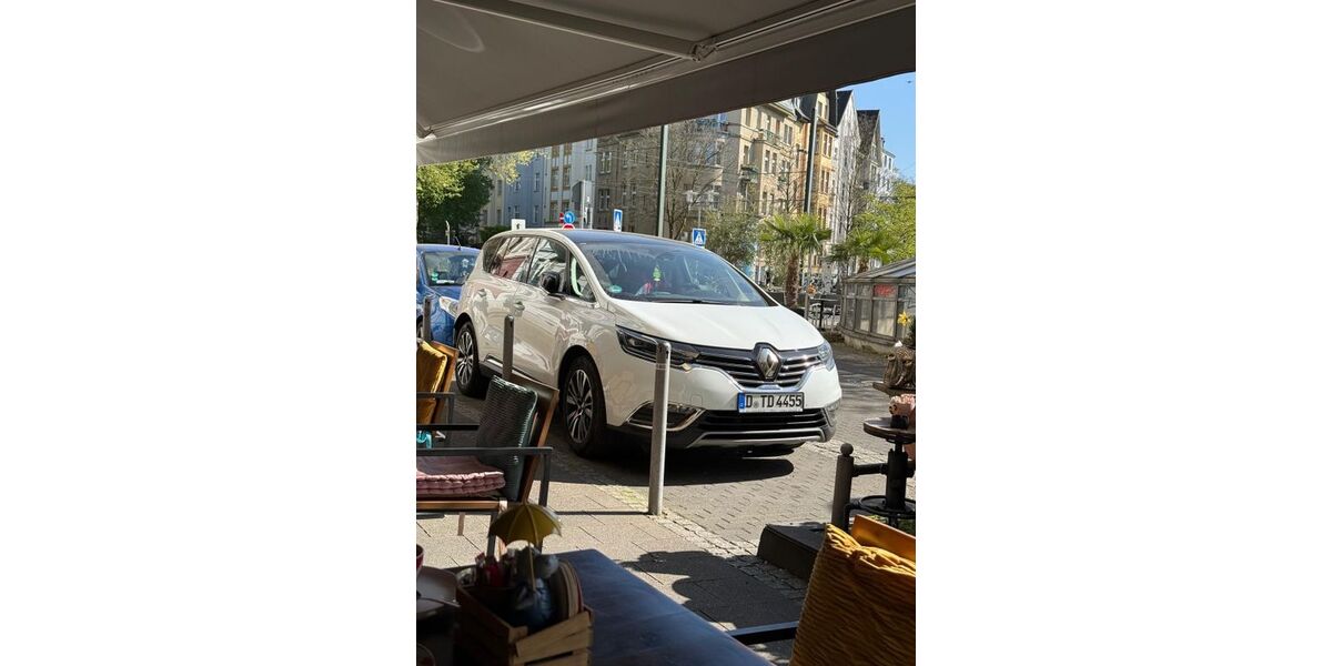 Renault Espace 188.000 km 11.900 € Düsseldorf 40210