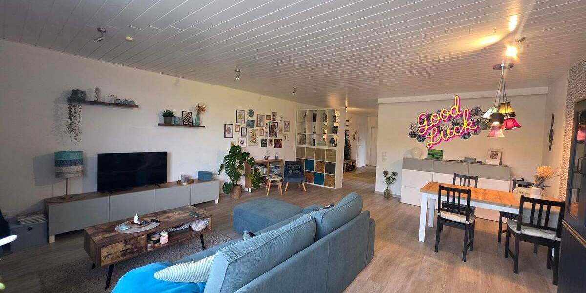 Etagenwohnung Velbert Neviges - 2 Zimmer, 75 m&sup2;, 175.000&euro; | Angebot:25680188