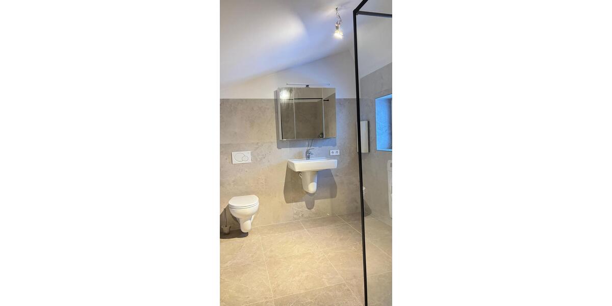 Etagenwohnung Solingen Aufderhöhe - 3 Zimmer, 65 m&sup2;, 1.050&euro; | Angebot:24609010