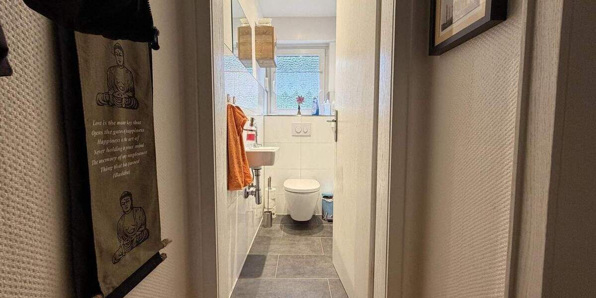 Etagenwohnung Köln Merheim - 4 Zimmer, 105 m&sup2;, 480.000&euro; | Angebot:24528646