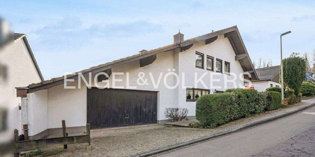 Einfamilienhaus Overath - 8.5 Zimmer, 274 m&sup2;, 590.000&euro; | Angebot:26756960