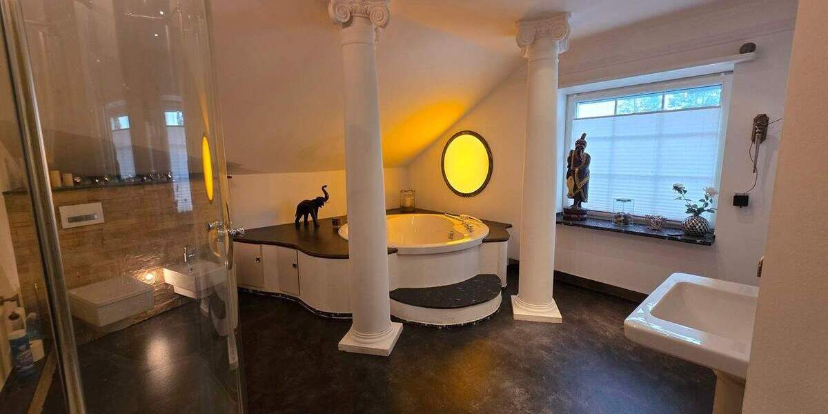 Mehrfamilienhaus, Wohnhaus Velbert Tönisheide - 4 Zimmer, 220 m&sup2;, 820.000&euro; | Angebot:23944329