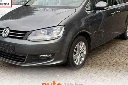 VW Sharan 74.690 km 26.829 € Hilden 40721