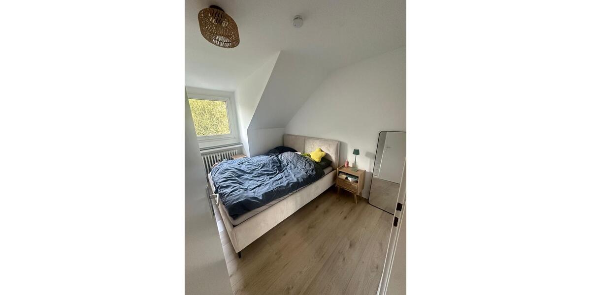 Dachgeschoßwohnung Wuppertal Barmen - 3 Zimmer, 87 m&sup2;, 1.290&euro; | Angebot:24859499